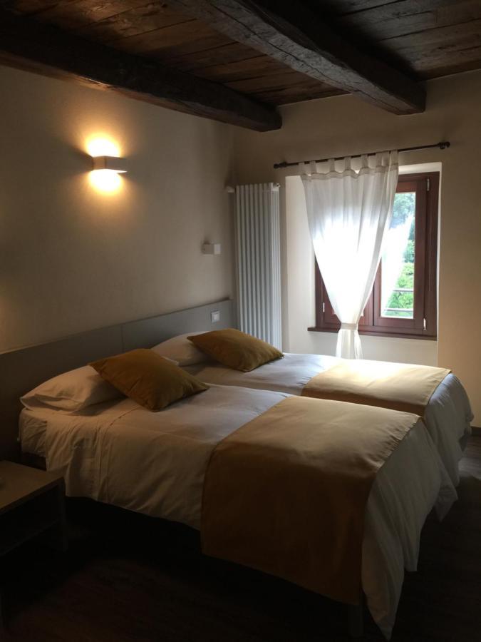 Hotel Delzanno à Varallo Extérieur photo