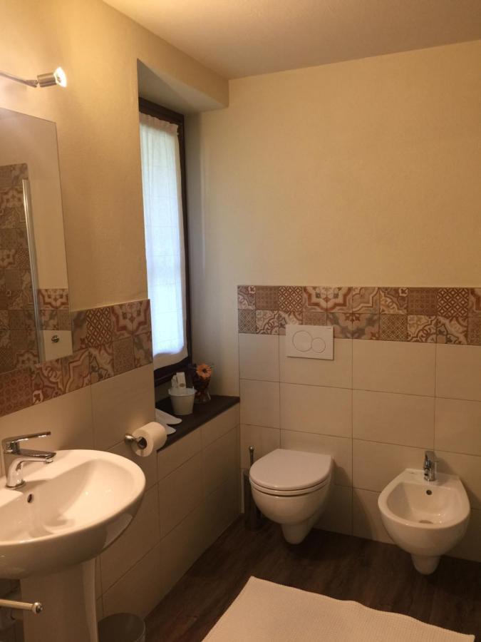 Hotel Delzanno à Varallo Extérieur photo