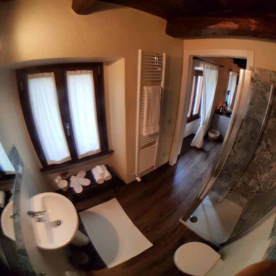 Hotel Delzanno à Varallo Extérieur photo